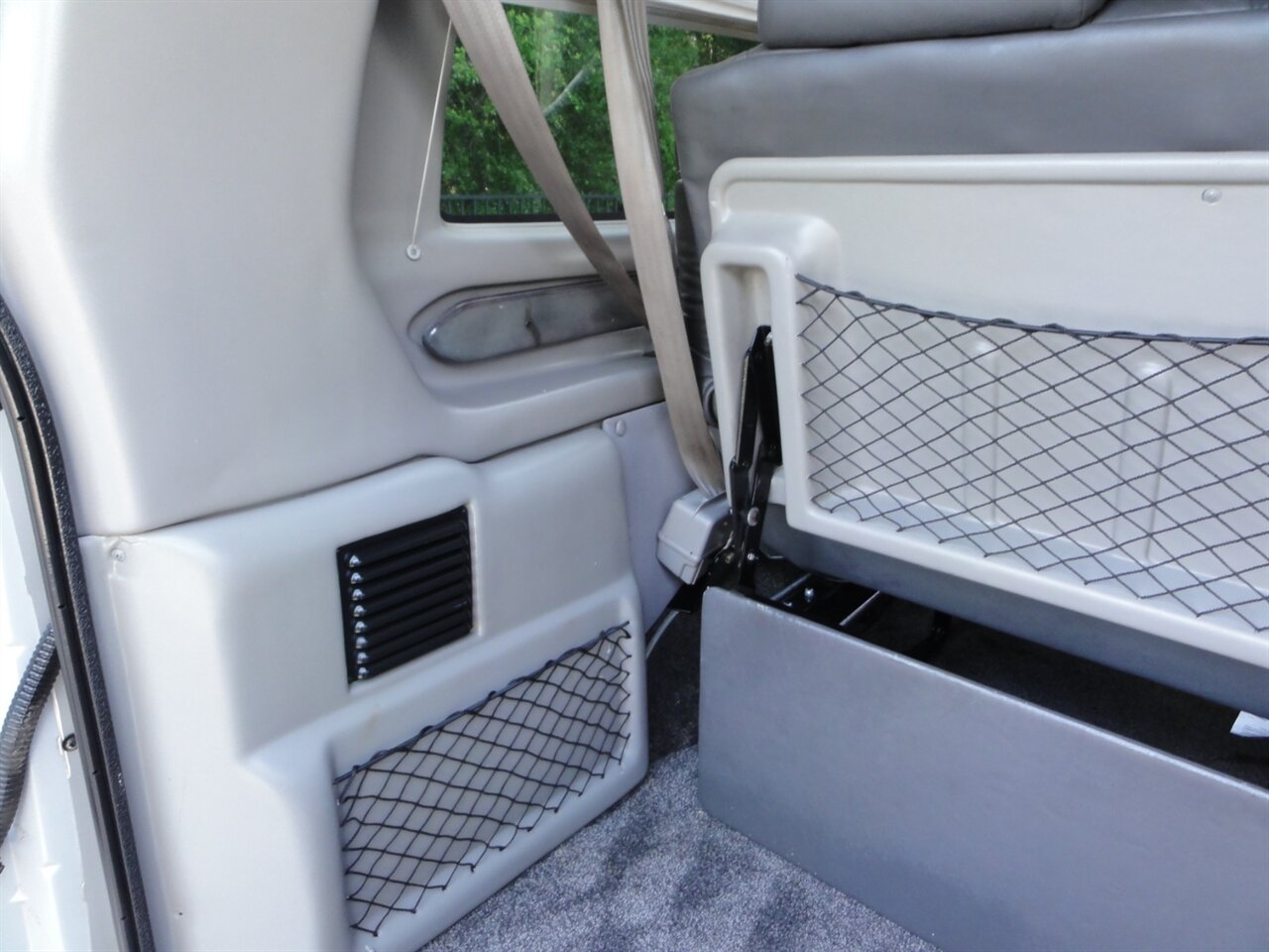 2011 Chevrolet Express 2500  Explorer premium conversion - Photo 37 - Deland, FL 32720