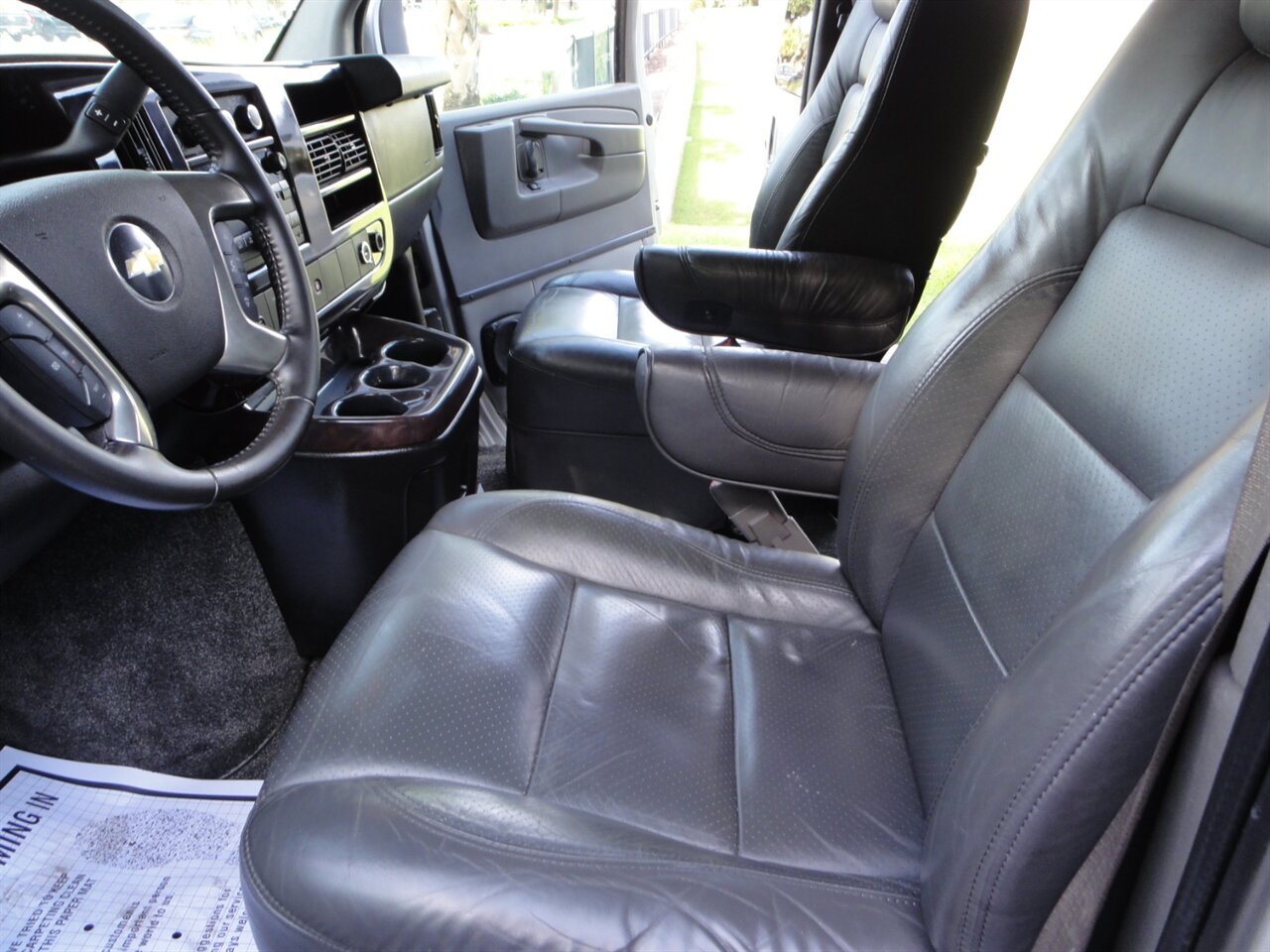 2011 Chevrolet Express 2500  Explorer premium conversion - Photo 32 - Deland, FL 32720