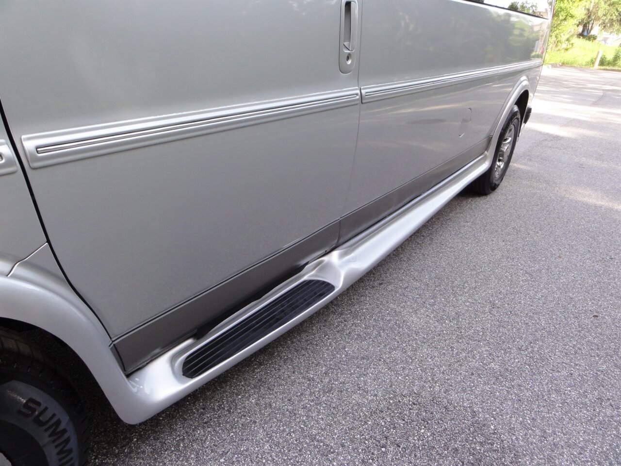 2011 Chevrolet Express 2500  Explorer premium conversion - Photo 11 - Deland, FL 32720