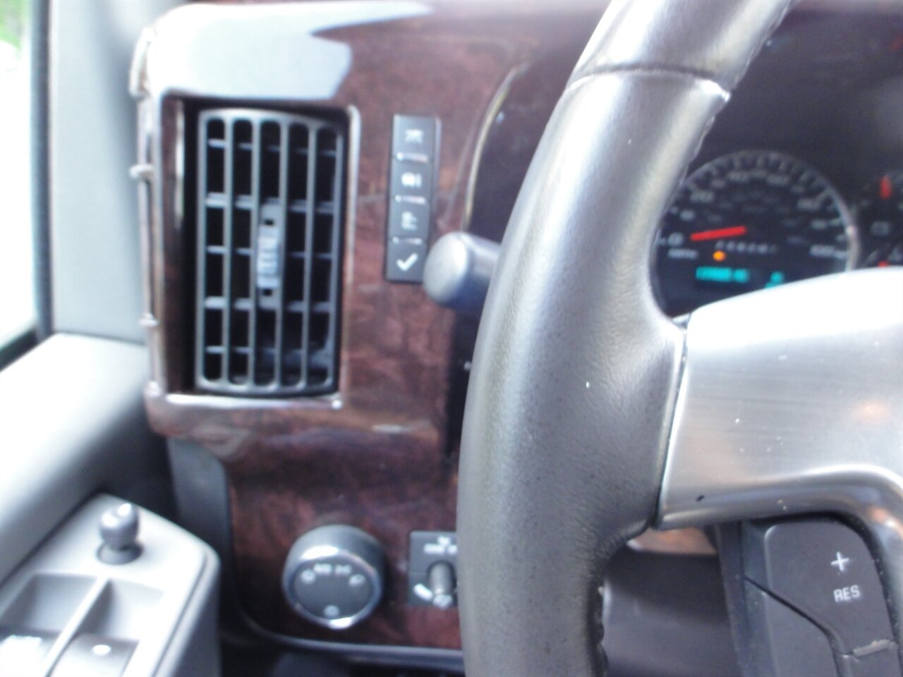 2011 Chevrolet Express 2500  Explorer premium conversion - Photo 59 - Deland, FL 32720