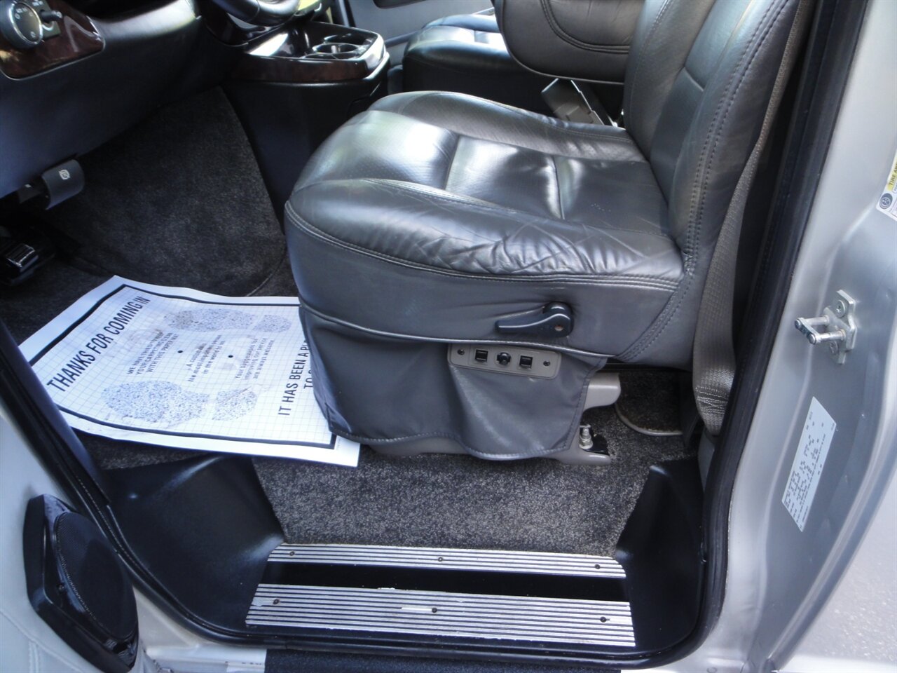 2011 Chevrolet Express 2500  Explorer premium conversion - Photo 31 - Deland, FL 32720