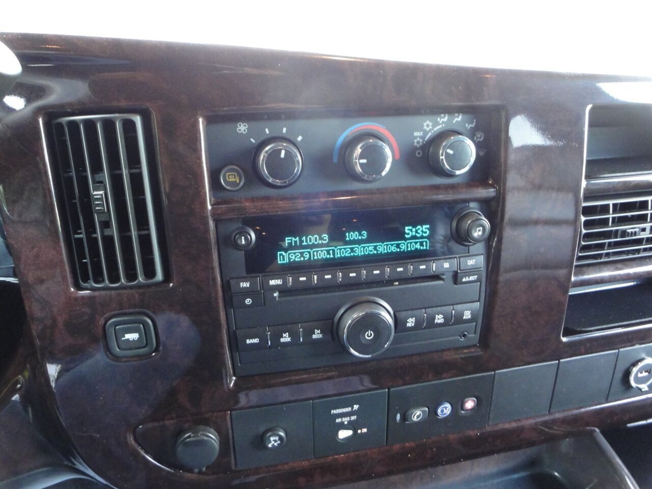 2011 Chevrolet Express 2500  Explorer premium conversion - Photo 61 - Deland, FL 32720
