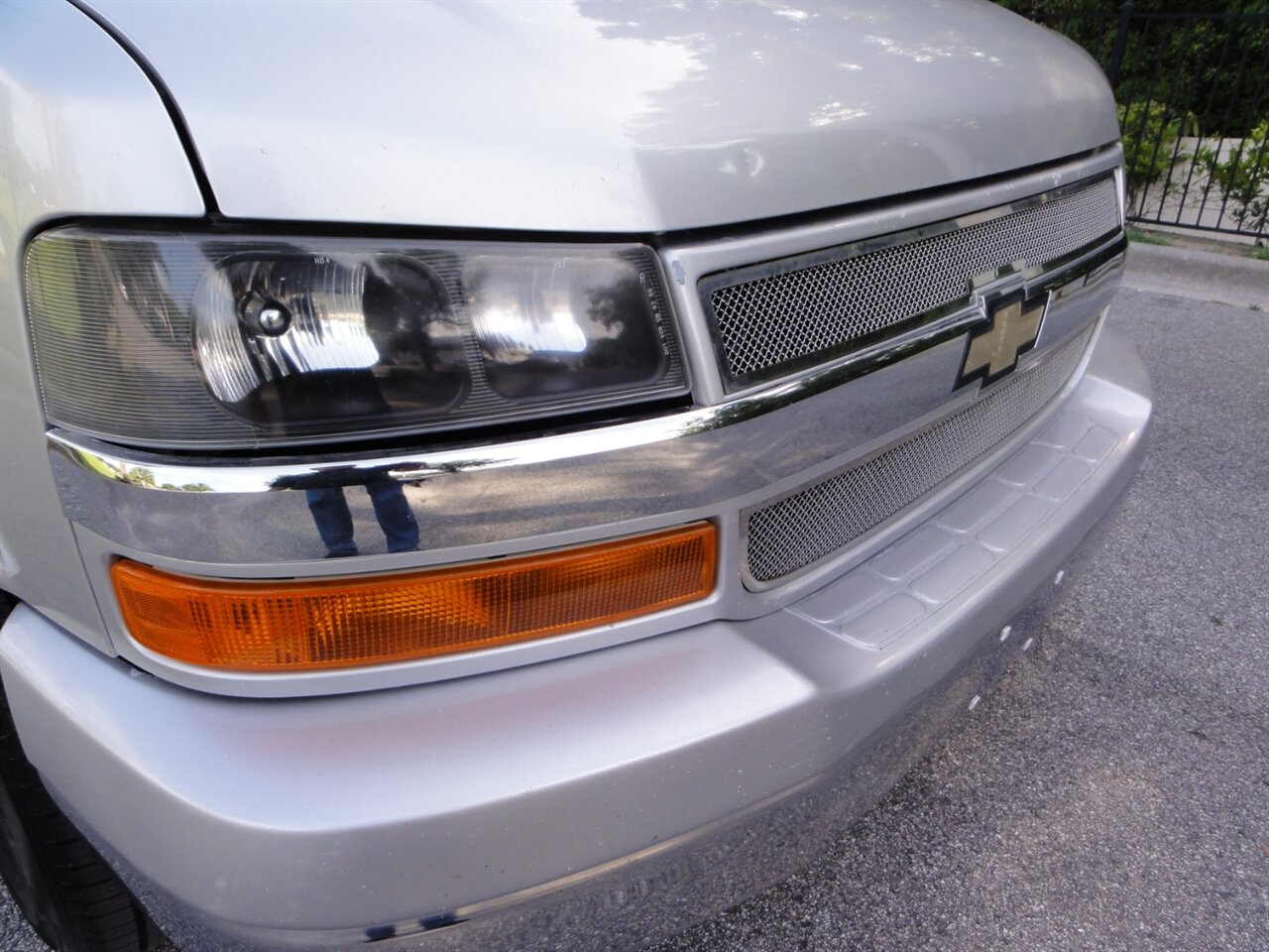 2011 Chevrolet Express 2500  Explorer premium conversion - Photo 6 - Deland, FL 32720
