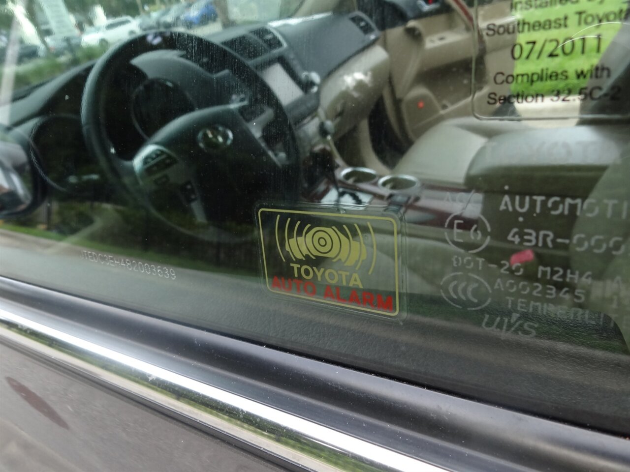 2011 Toyota Highlander Hybrid Limited  Premium - Photo 24 - Deland, FL 32720