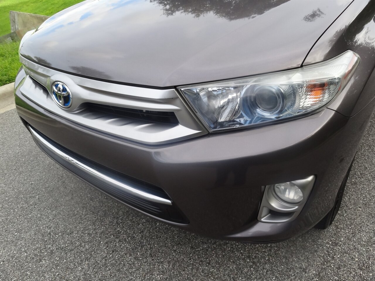 2011 Toyota Highlander Hybrid Limited  Premium - Photo 7 - Deland, FL 32720