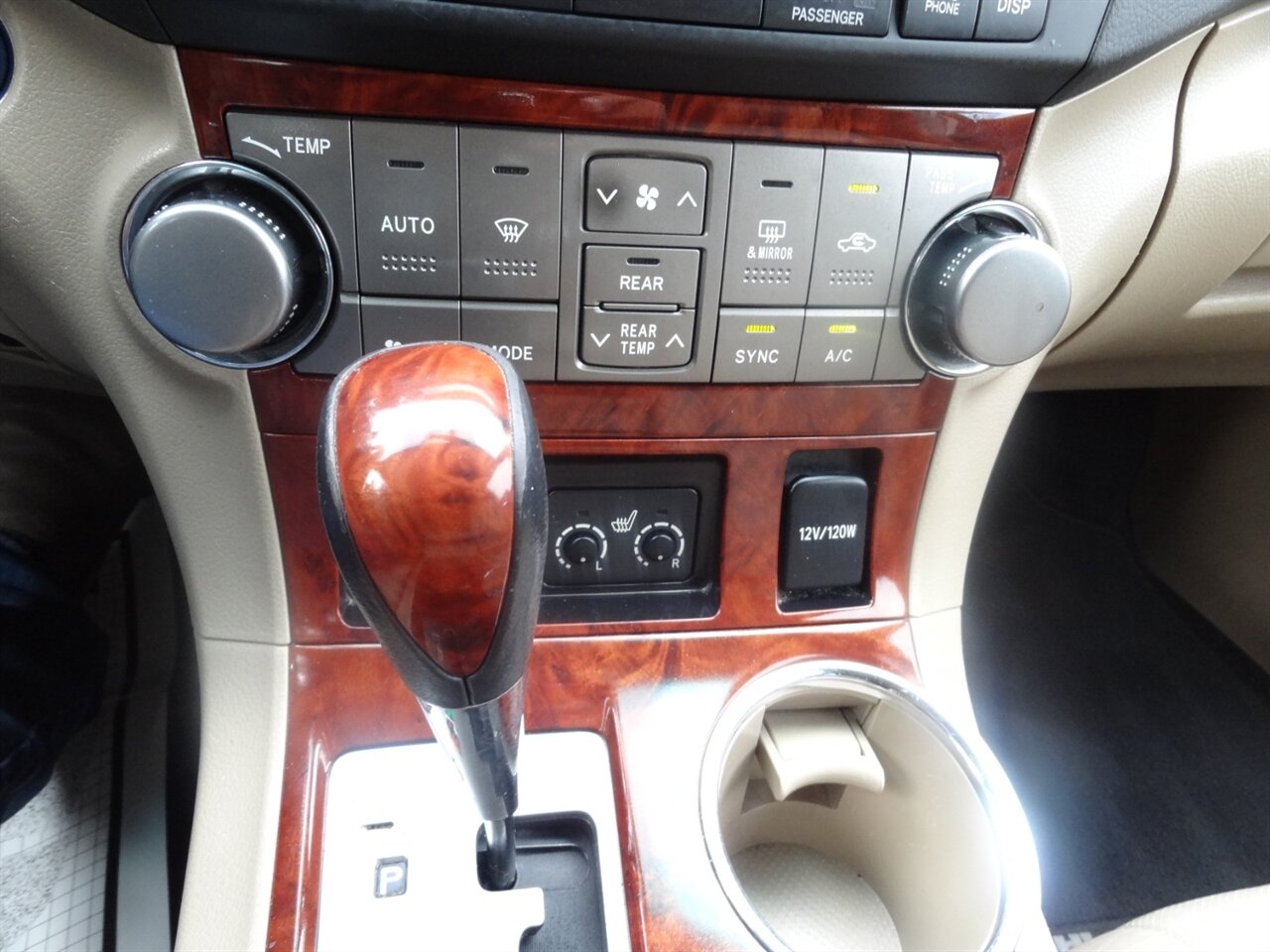 2011 Toyota Highlander Hybrid Limited  Premium - Photo 53 - Deland, FL 32720