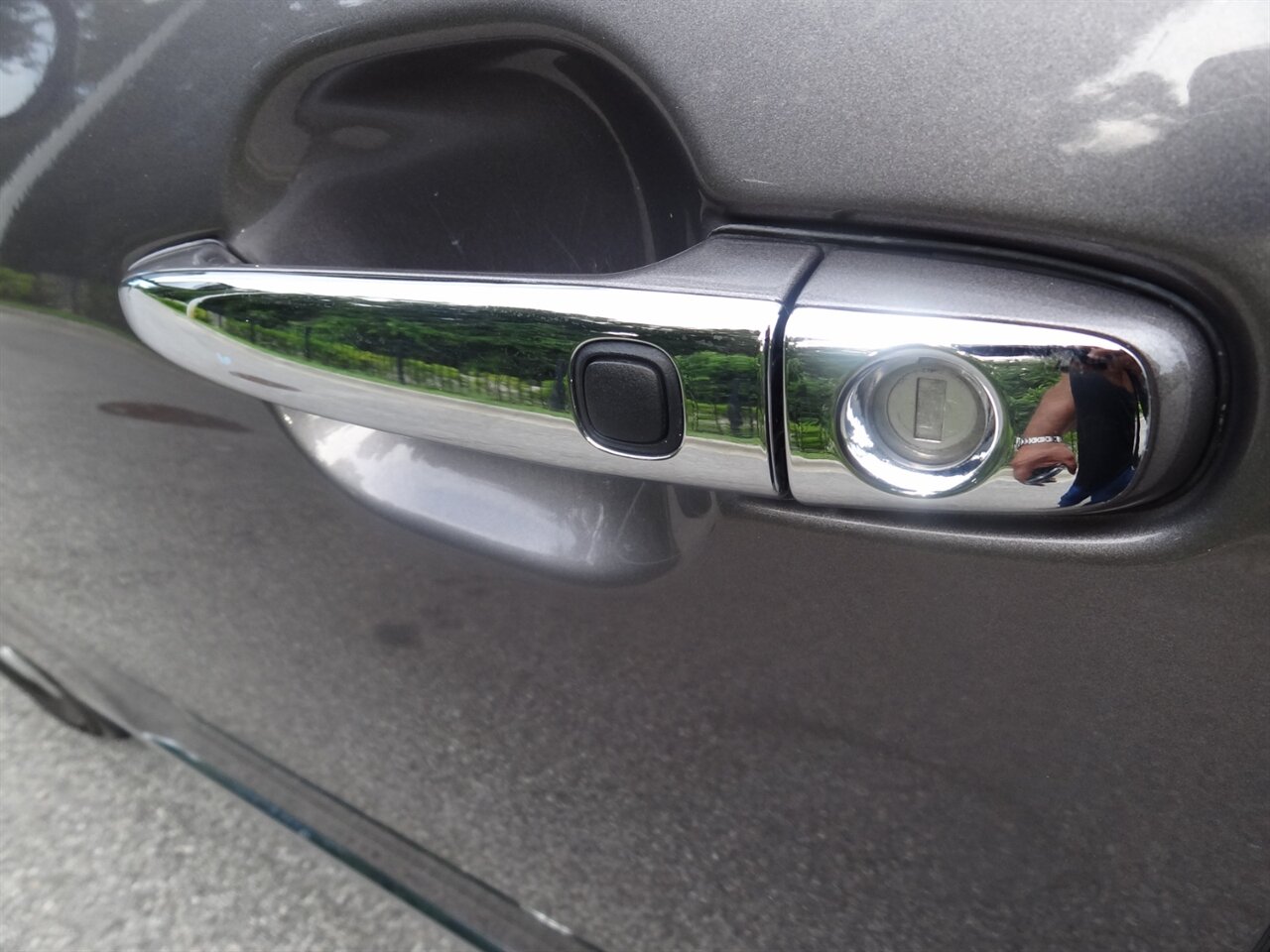 2011 Toyota Highlander Hybrid Limited  Premium - Photo 23 - Deland, FL 32720