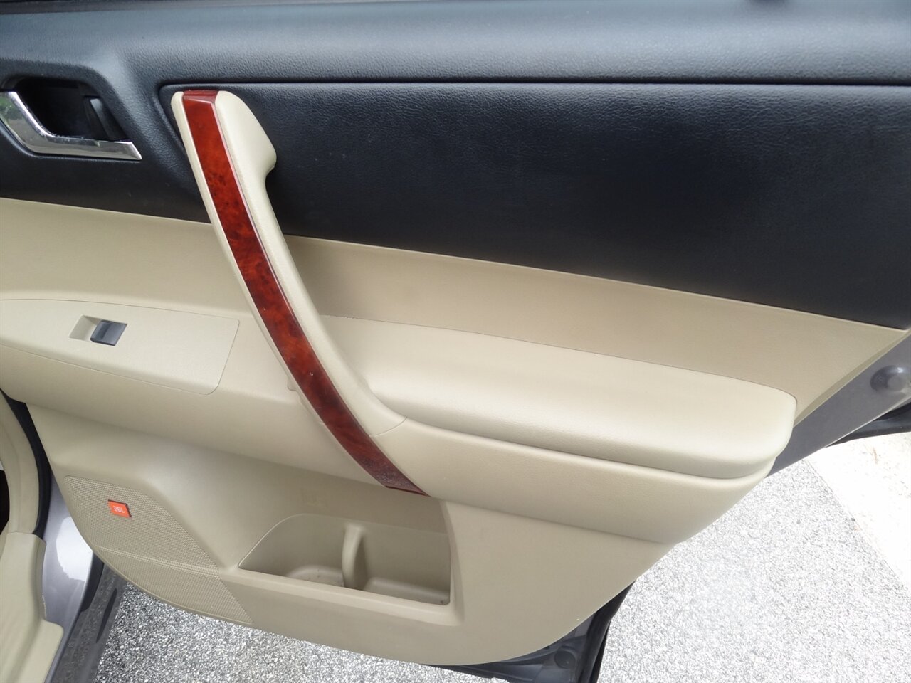 2011 Toyota Highlander Hybrid Limited  Premium - Photo 42 - Deland, FL 32720