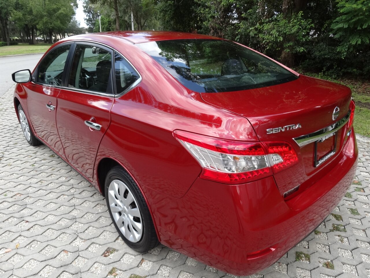 2014 Nissan Sentra S   - Photo 3 - Deland, FL 32720
