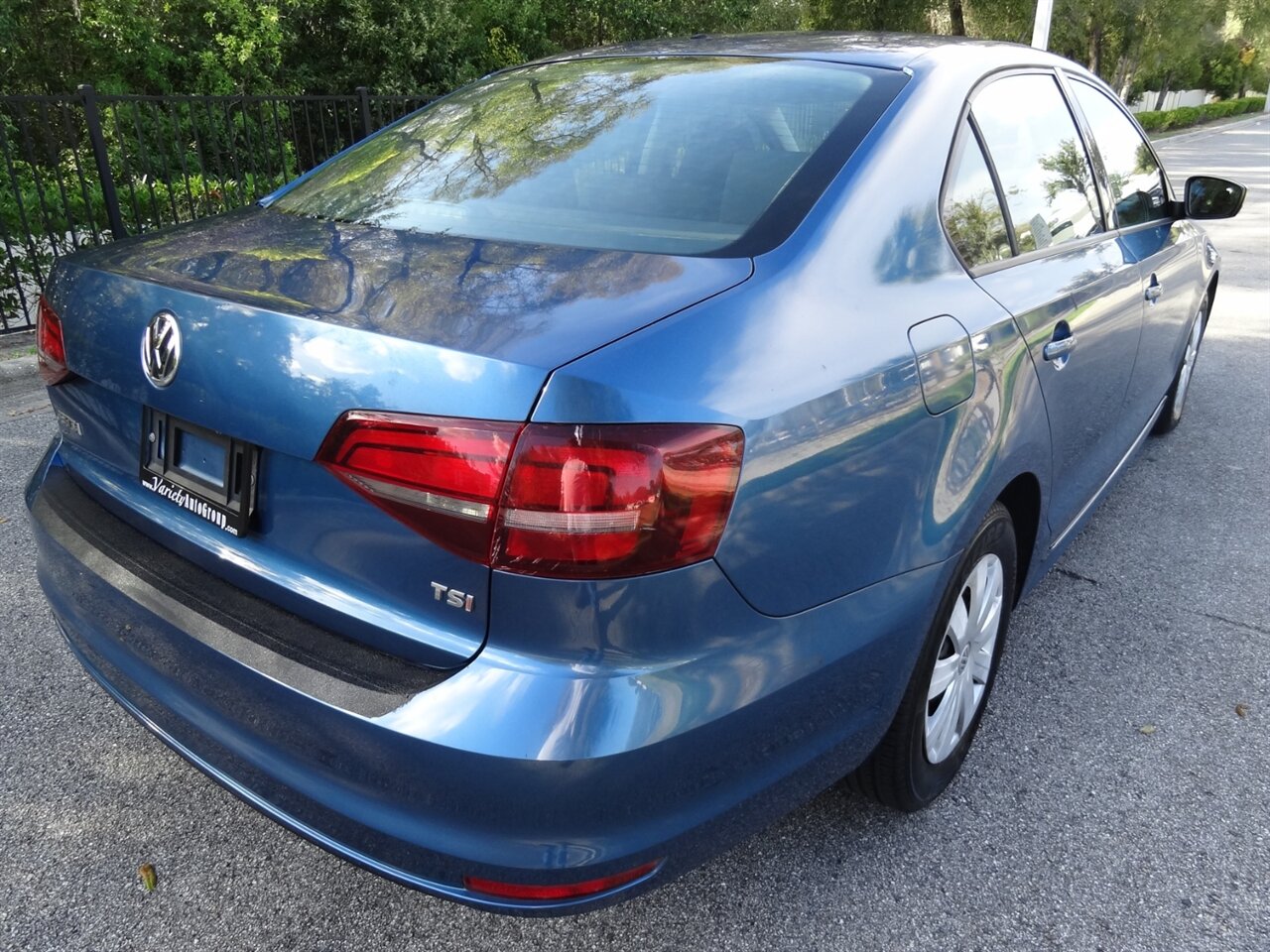 2016 Volkswagen Jetta 1.4T S   - Photo 3 - Deland, FL 32720