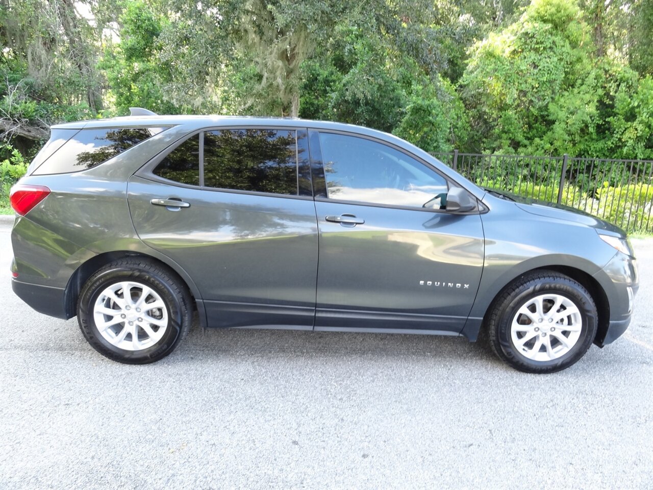 2019 Chevrolet Equinox LS - Photo 15 - Deland, FL 32720