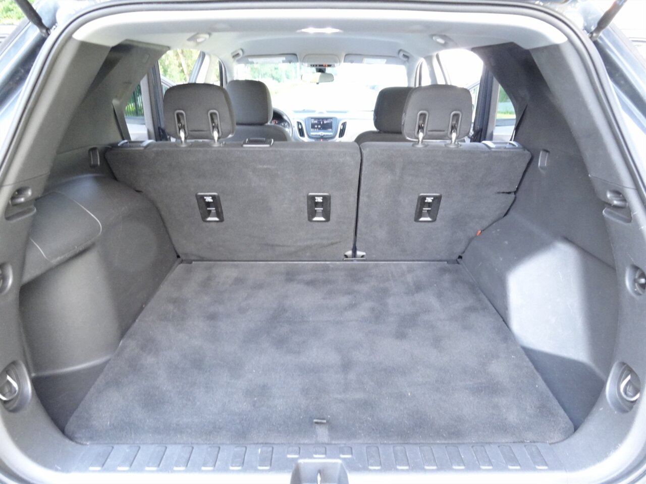 2019 Chevrolet Equinox LS - Photo 37 - Deland, FL 32720