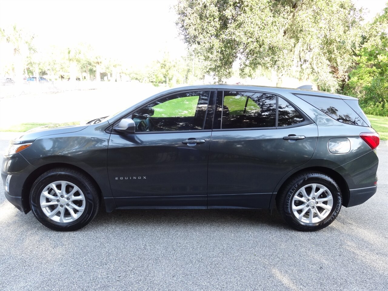 2019 Chevrolet Equinox LS - Photo 16 - Deland, FL 32720