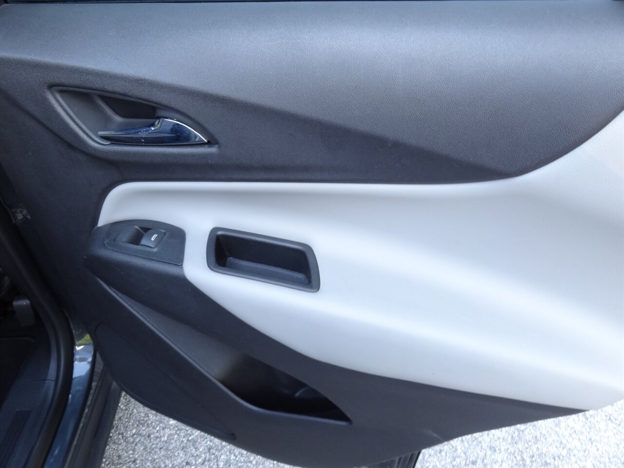 2019 Chevrolet Equinox LS - Photo 39 - Deland, FL 32720