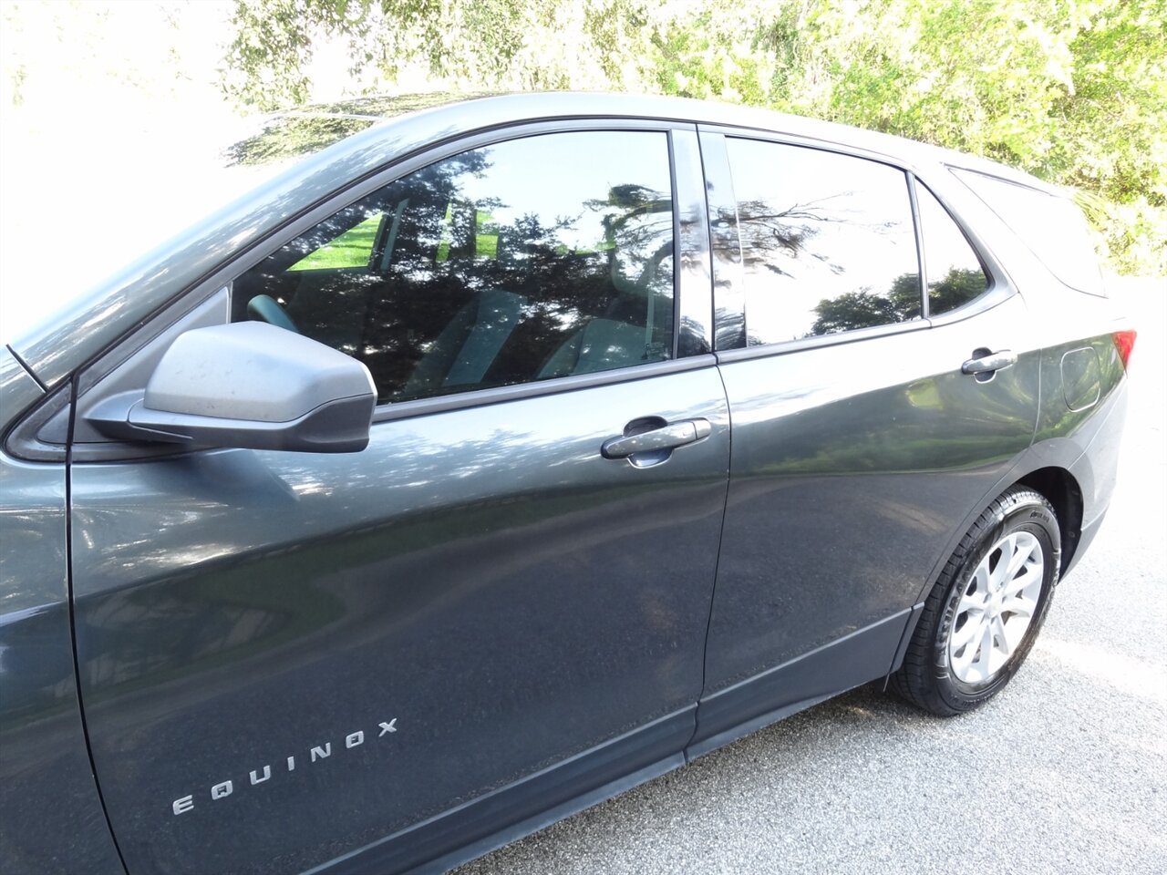 2019 Chevrolet Equinox LS - Photo 11 - Deland, FL 32720