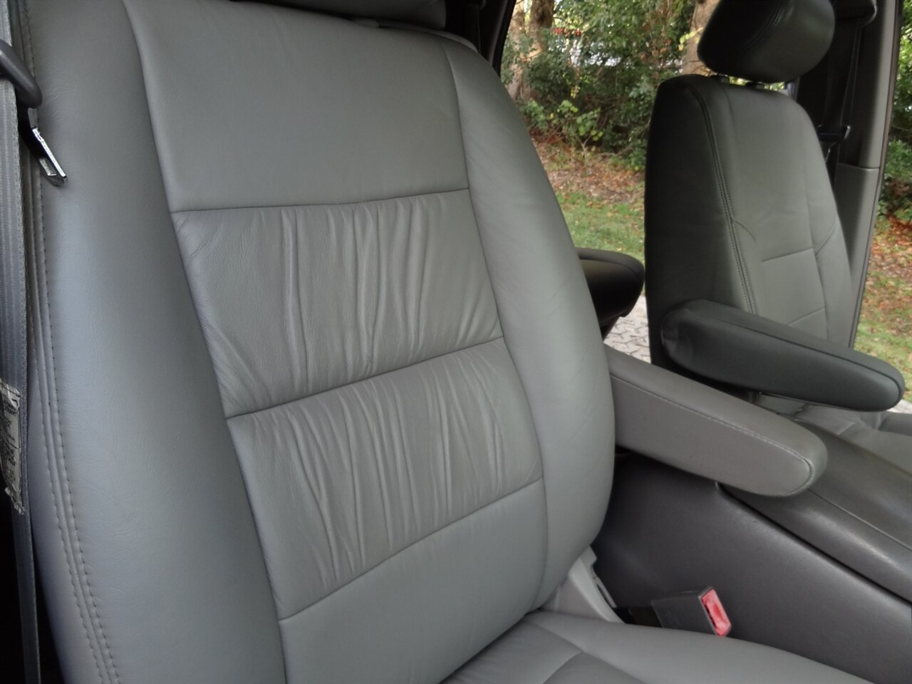 2004 Toyota Sequoia SR5 - Photo 50 - Deland, FL 32720