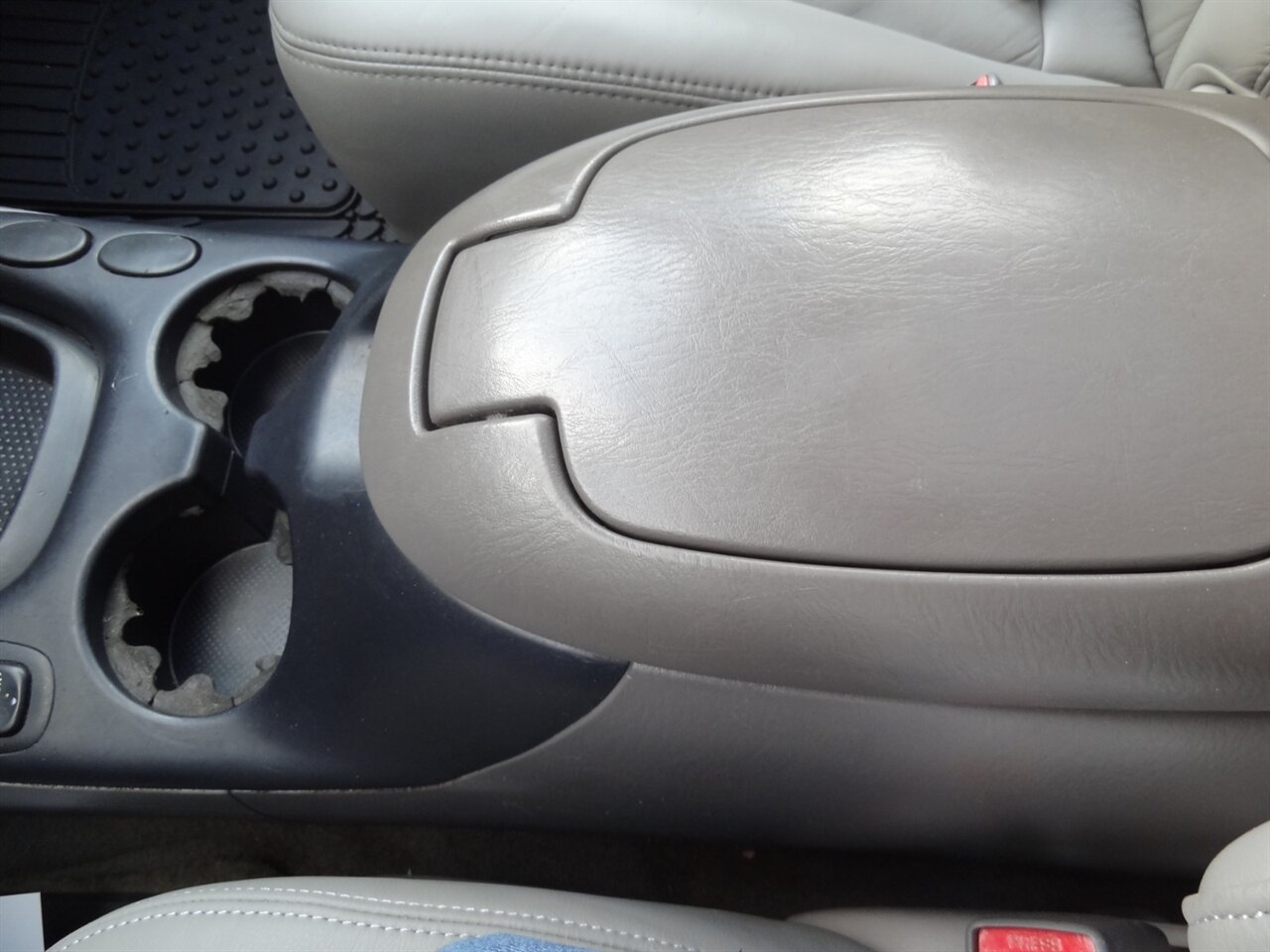 2004 Toyota Sequoia SR5 - Photo 58 - Deland, FL 32720