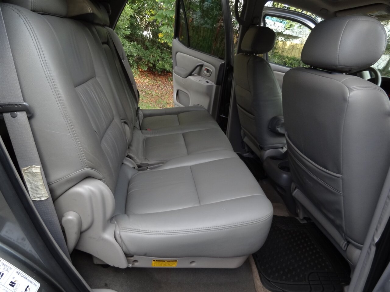 2004 Toyota Sequoia SR5 - Photo 47 - Deland, FL 32720