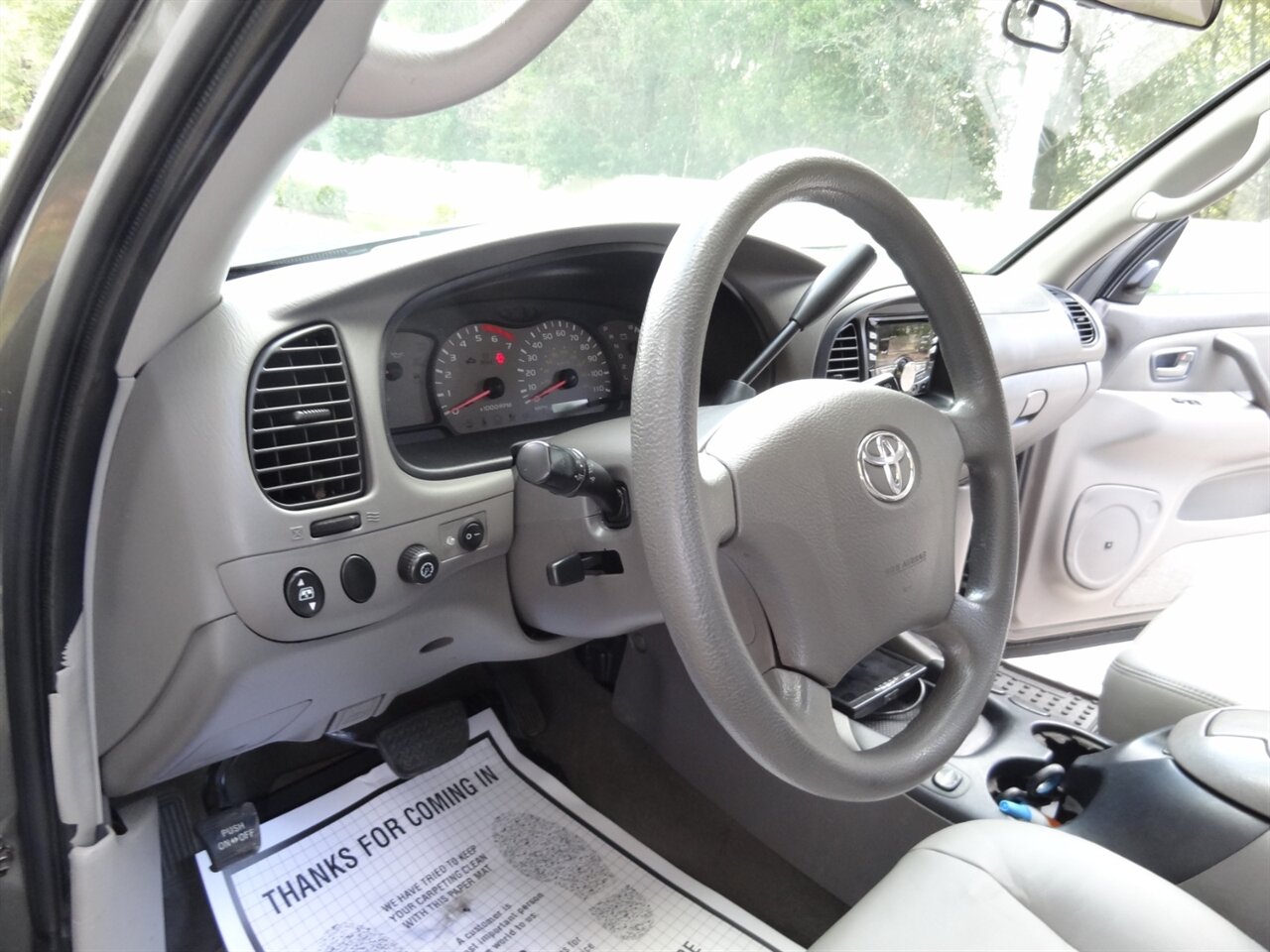 2004 Toyota Sequoia SR5 - Photo 37 - Deland, FL 32720