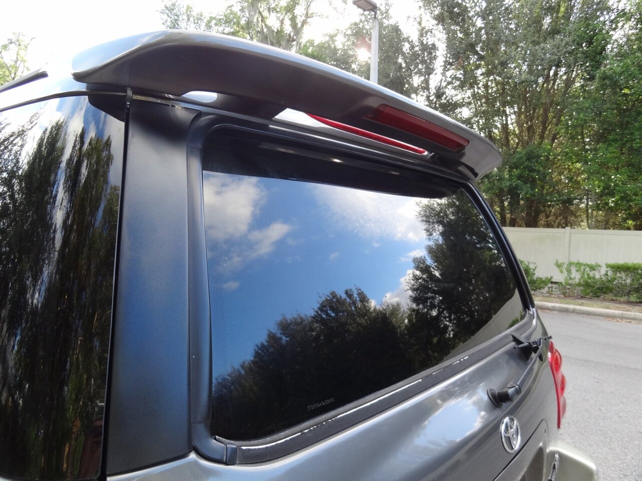 2004 Toyota Sequoia SR5 - Photo 22 - Deland, FL 32720