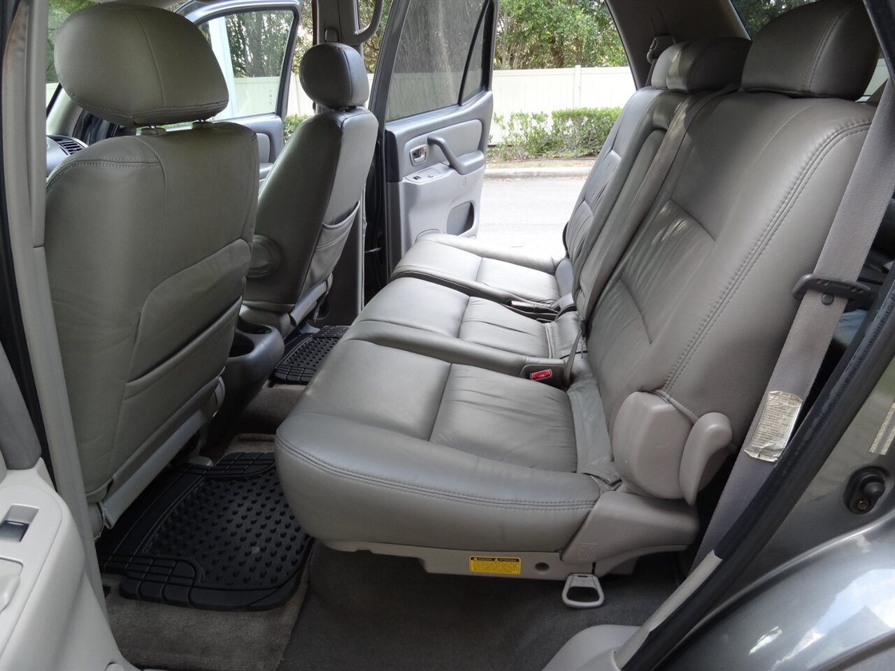 2004 Toyota Sequoia SR5 - Photo 41 - Deland, FL 32720