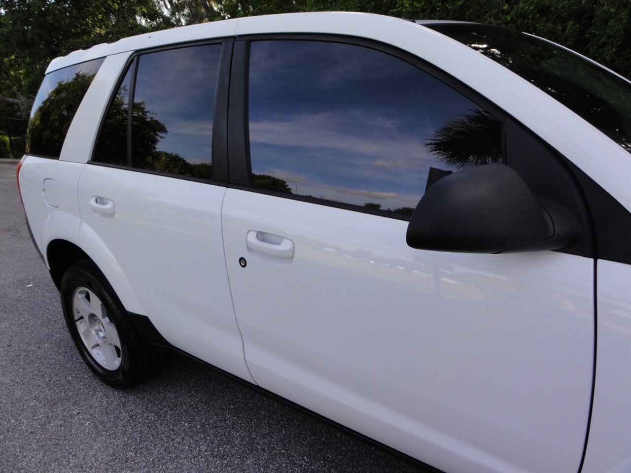 2004 Saturn Vue - Photo 10 - Deland, FL 32720
