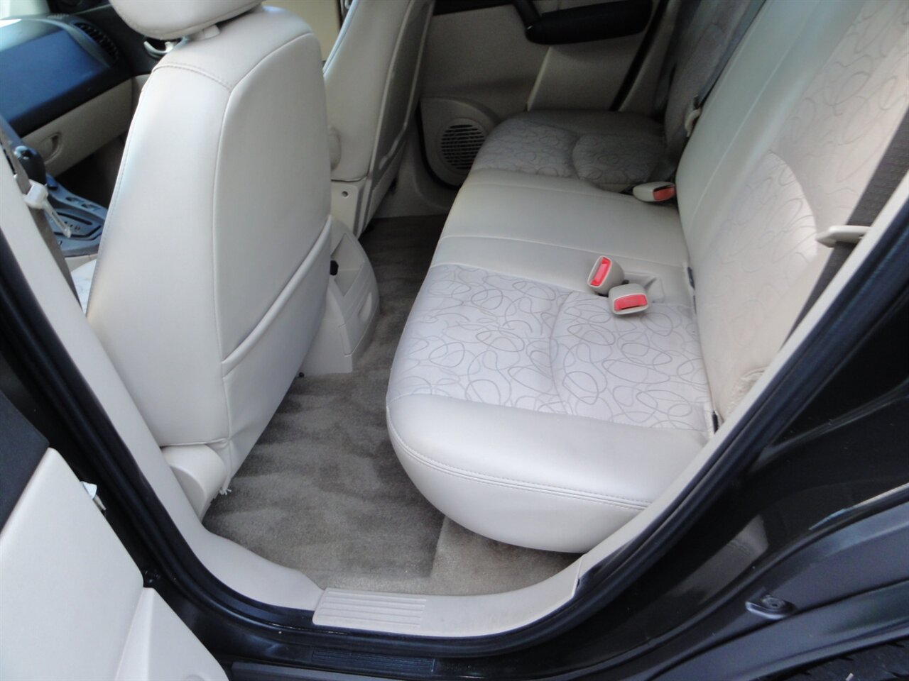 2004 Saturn Vue - Photo 31 - Deland, FL 32720