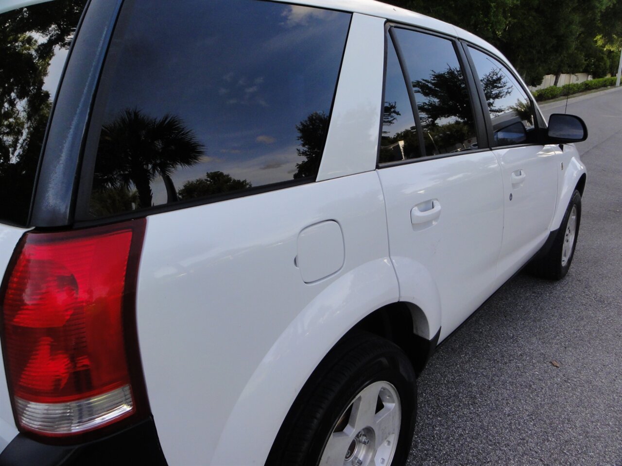 2004 Saturn Vue - Photo 13 - Deland, FL 32720