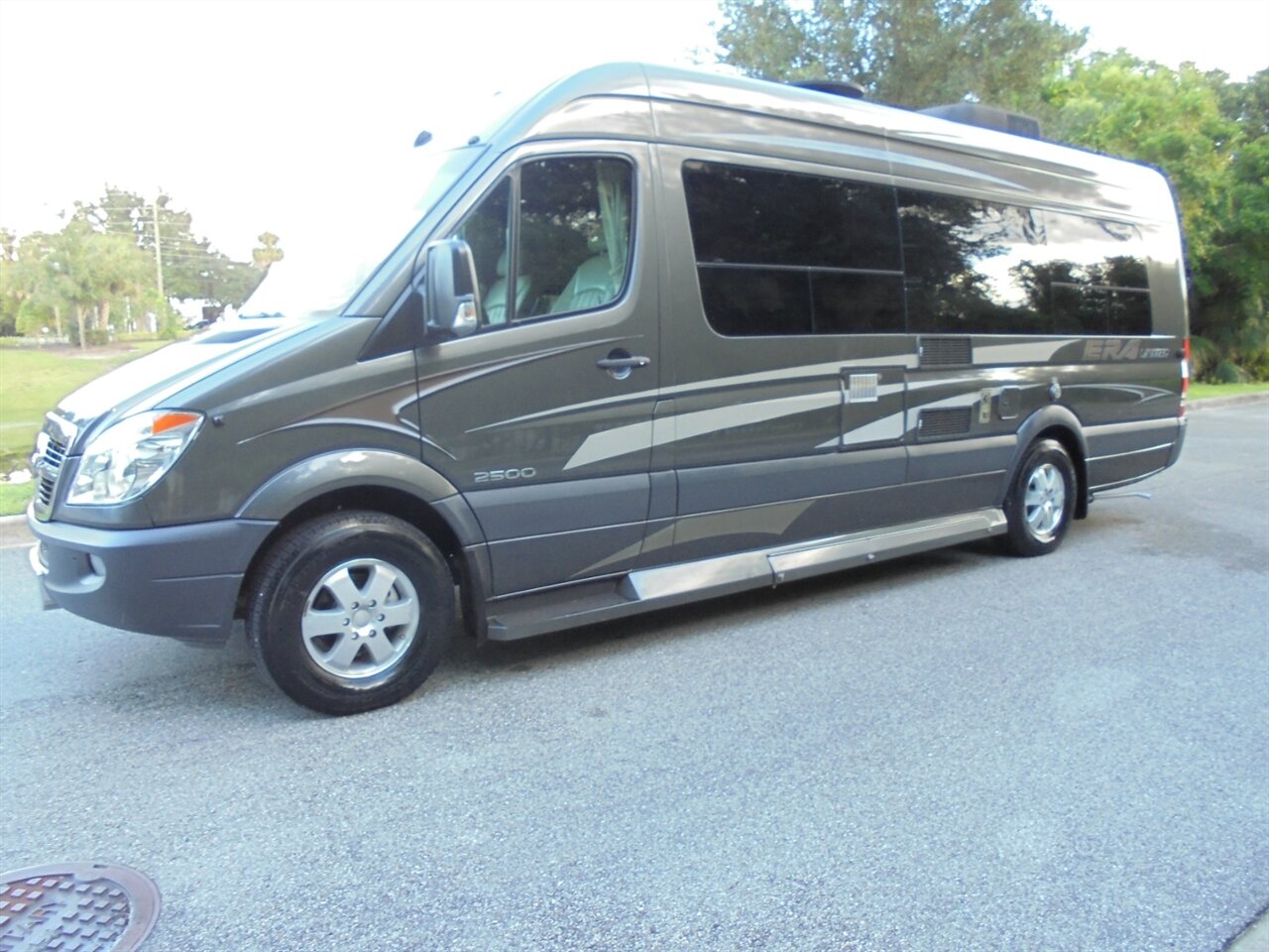 2010 Winnebago ERA 170X   - Photo 7 - Deland, FL 32720