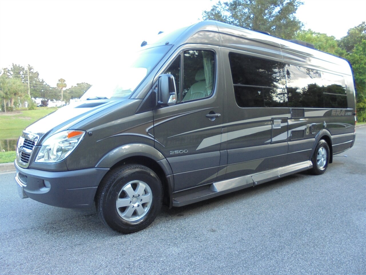 2010 Winnebago ERA 170X   - Photo 6 - Deland, FL 32720