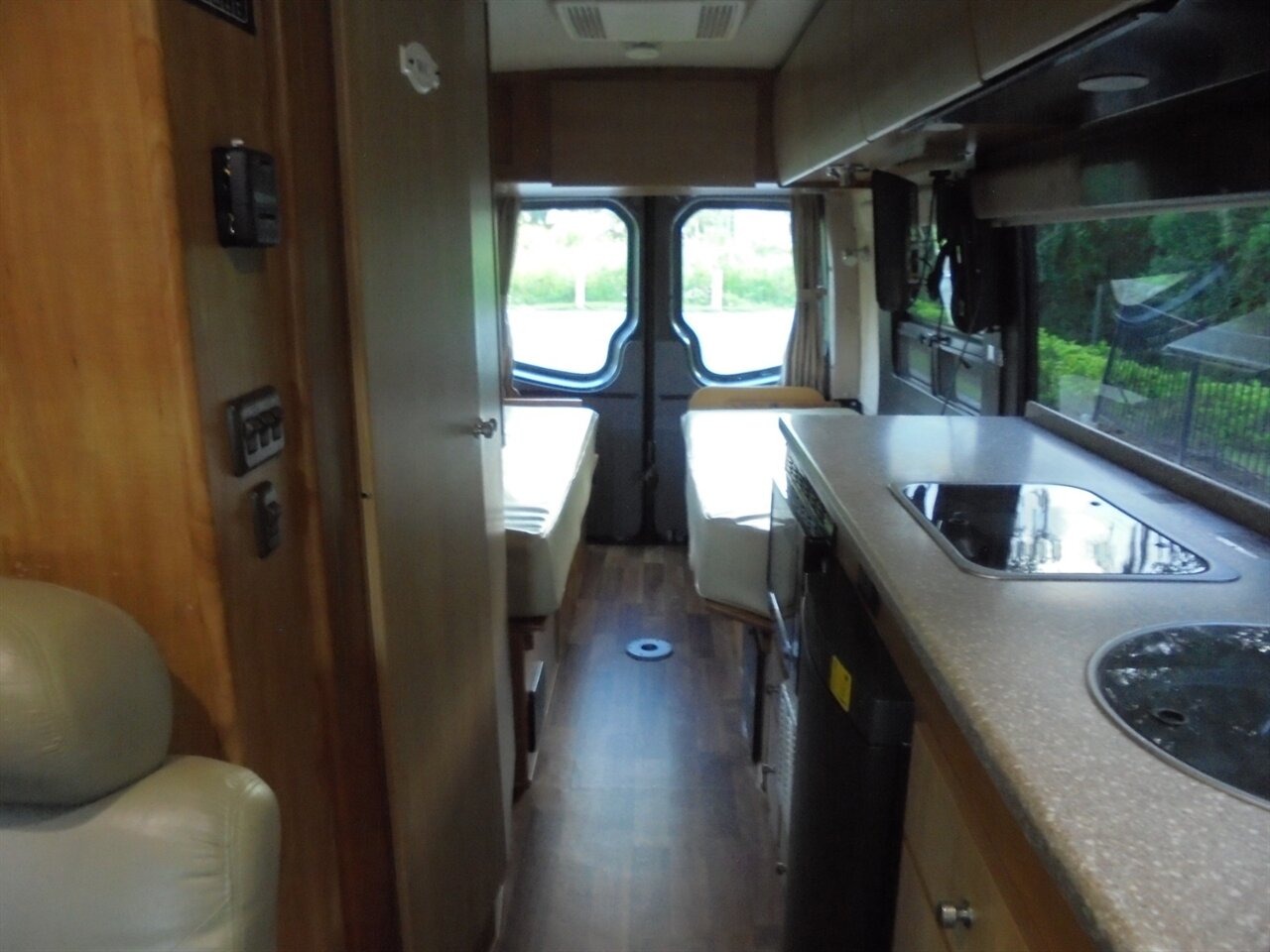 2010 Winnebago ERA 170X   - Photo 45 - Deland, FL 32720