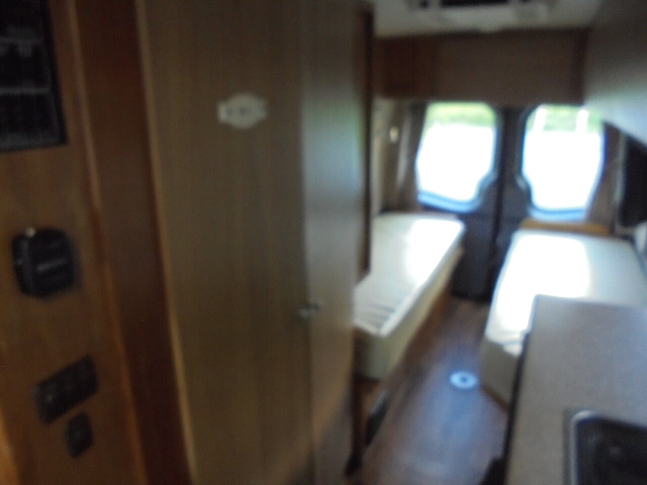 2010 Winnebago ERA 170X   - Photo 48 - Deland, FL 32720