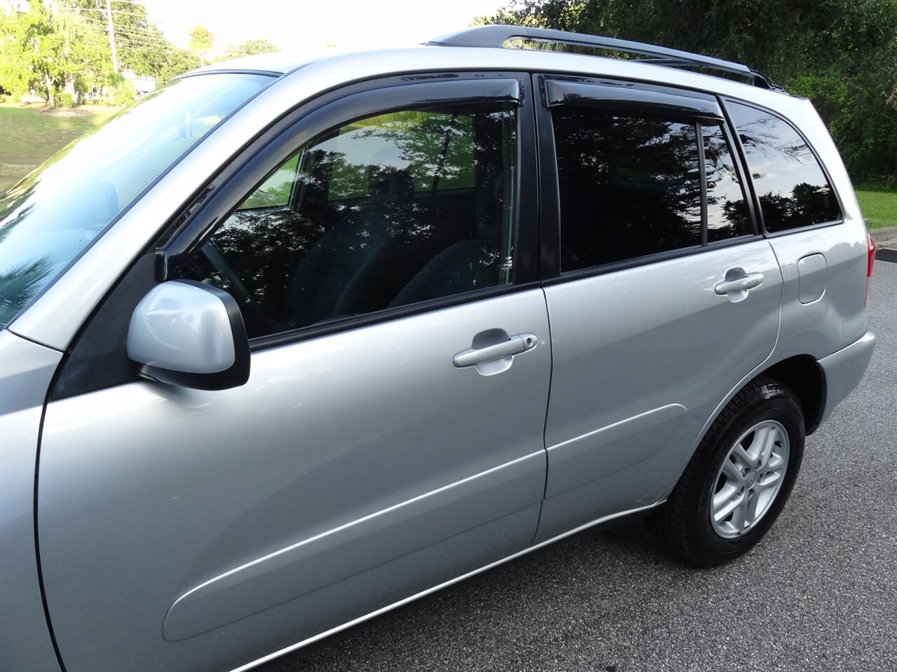 2002 Toyota RAV4 L   - Photo 11 - Deland, FL 32720