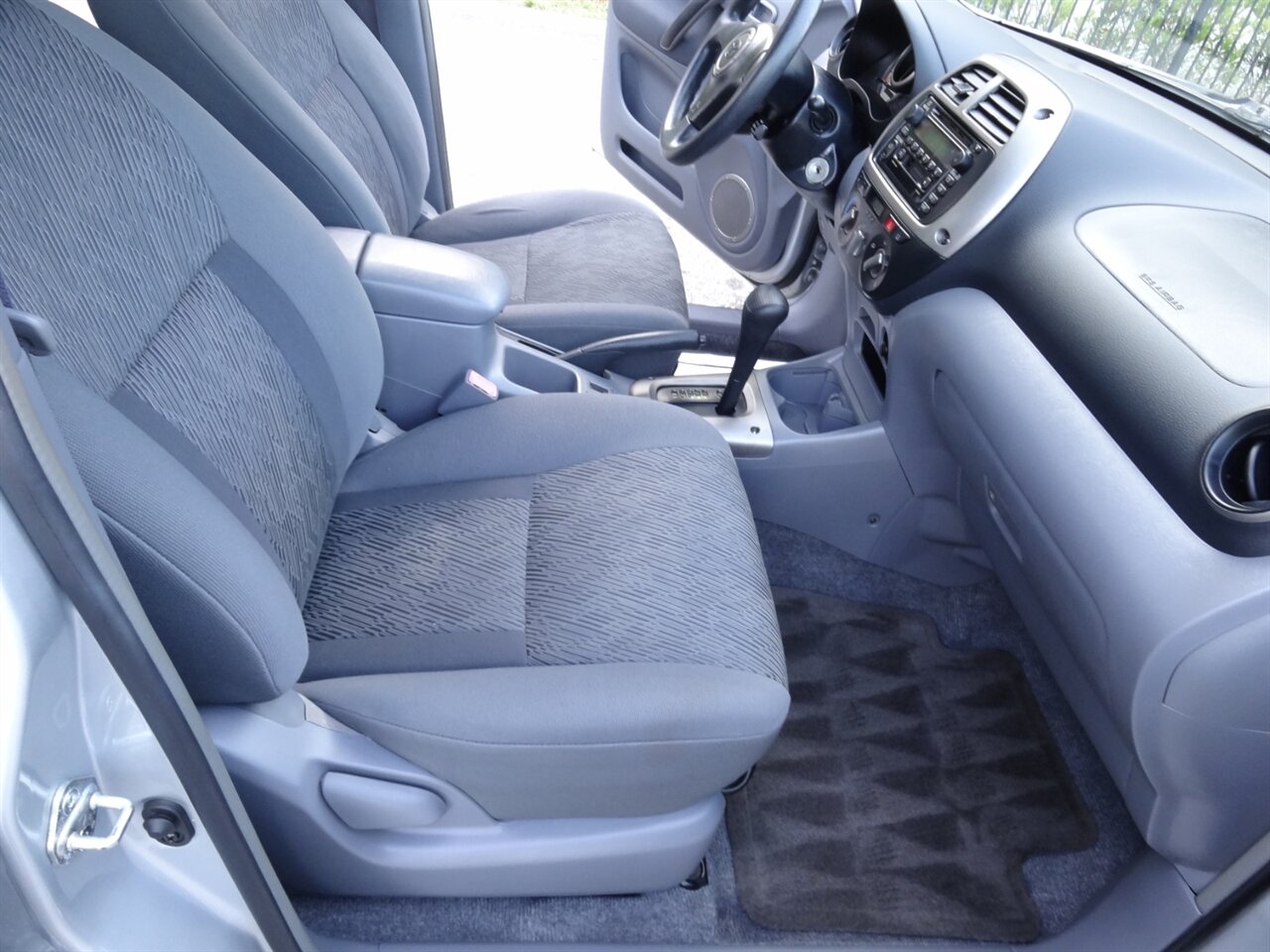 2002 Toyota RAV4 L   - Photo 39 - Deland, FL 32720