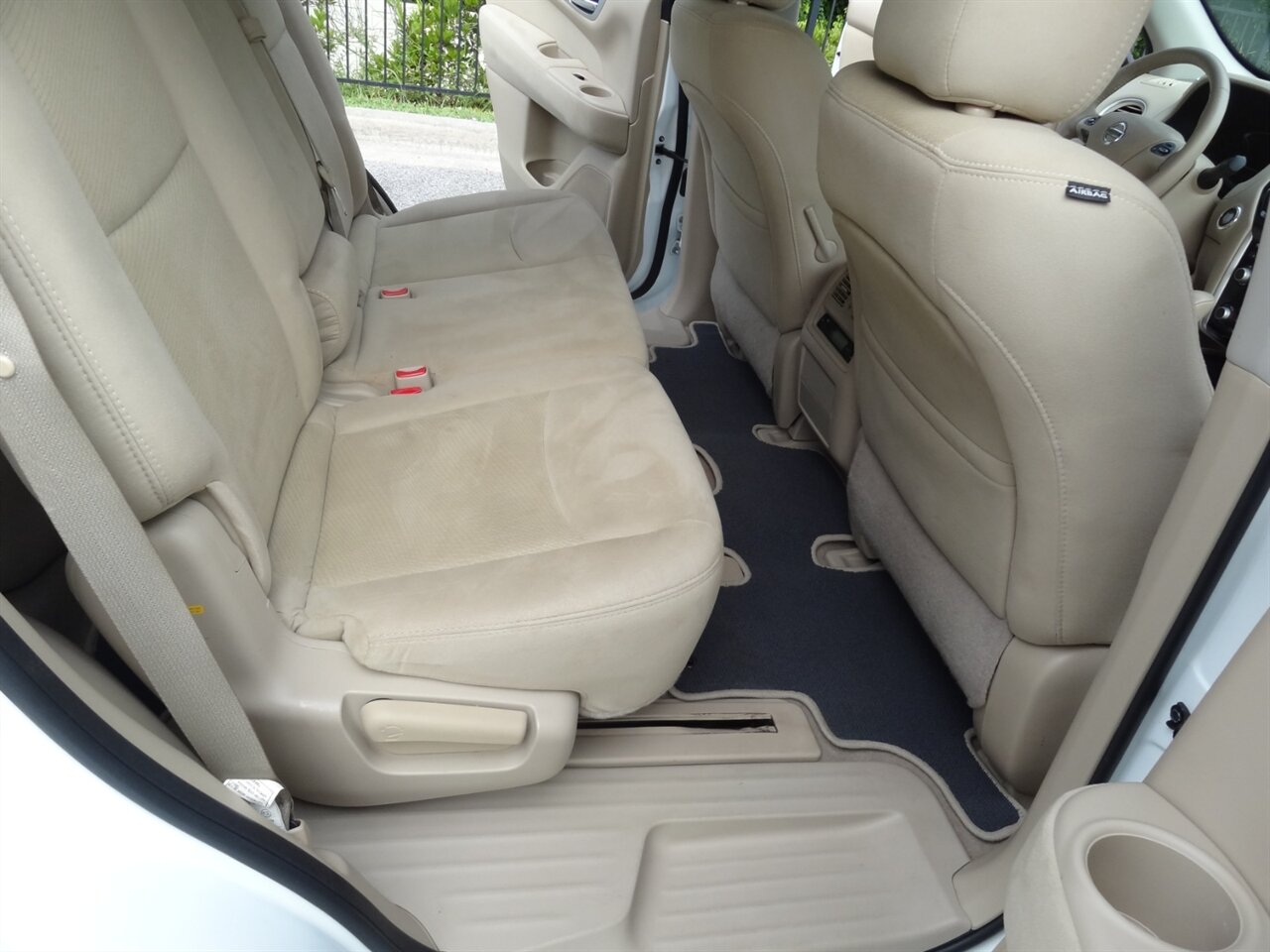 2015 Nissan Pathfinder SV - Photo 39 - Deland, FL 32720
