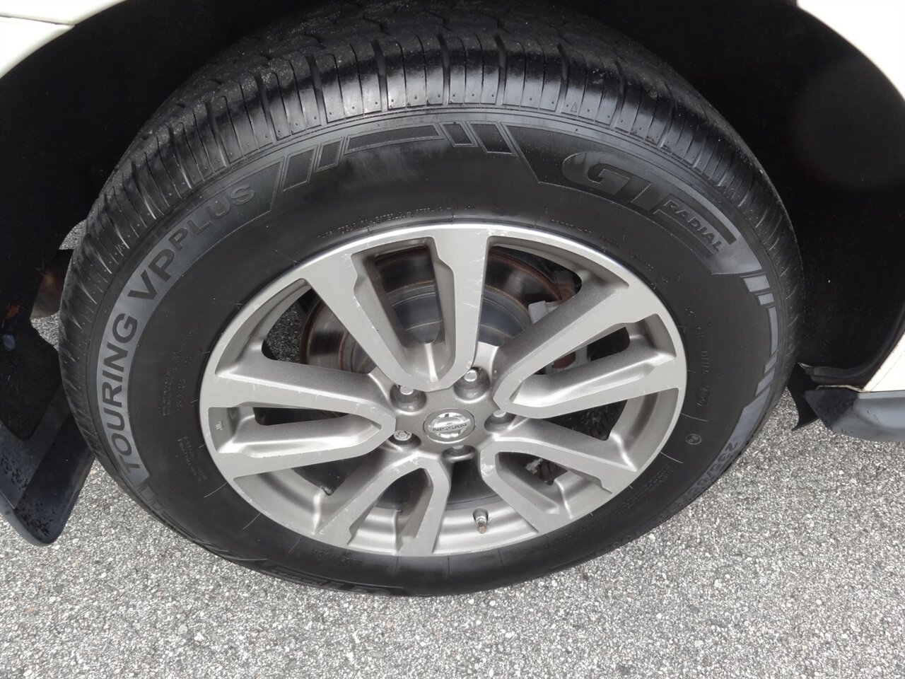 2015 Nissan Pathfinder SV - Photo 27 - Deland, FL 32720
