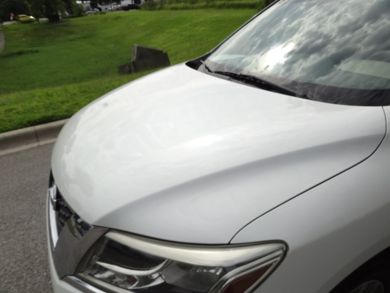 2015 Nissan Pathfinder SV - Photo 17 - Deland, FL 32720