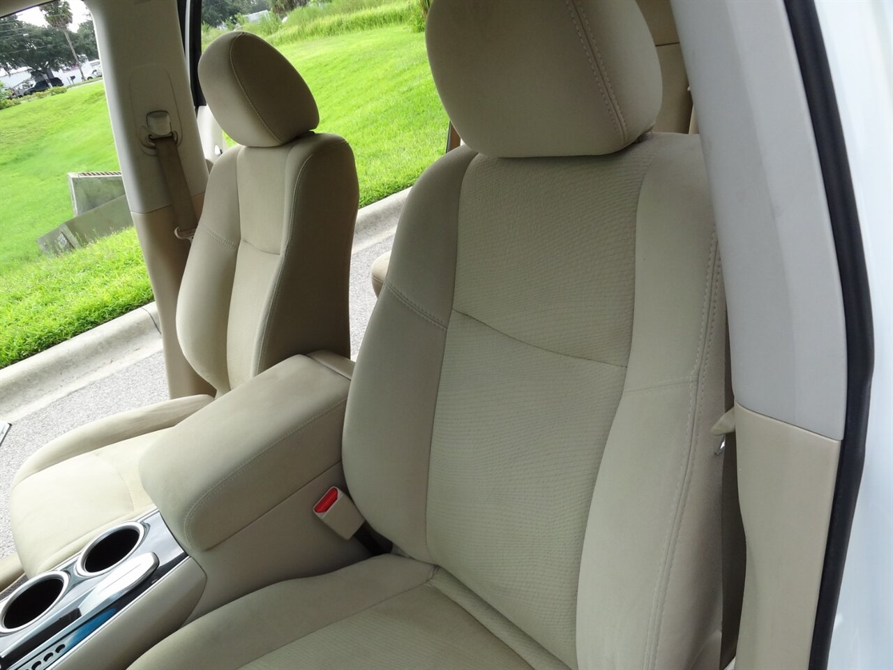 2015 Nissan Pathfinder SV - Photo 32 - Deland, FL 32720