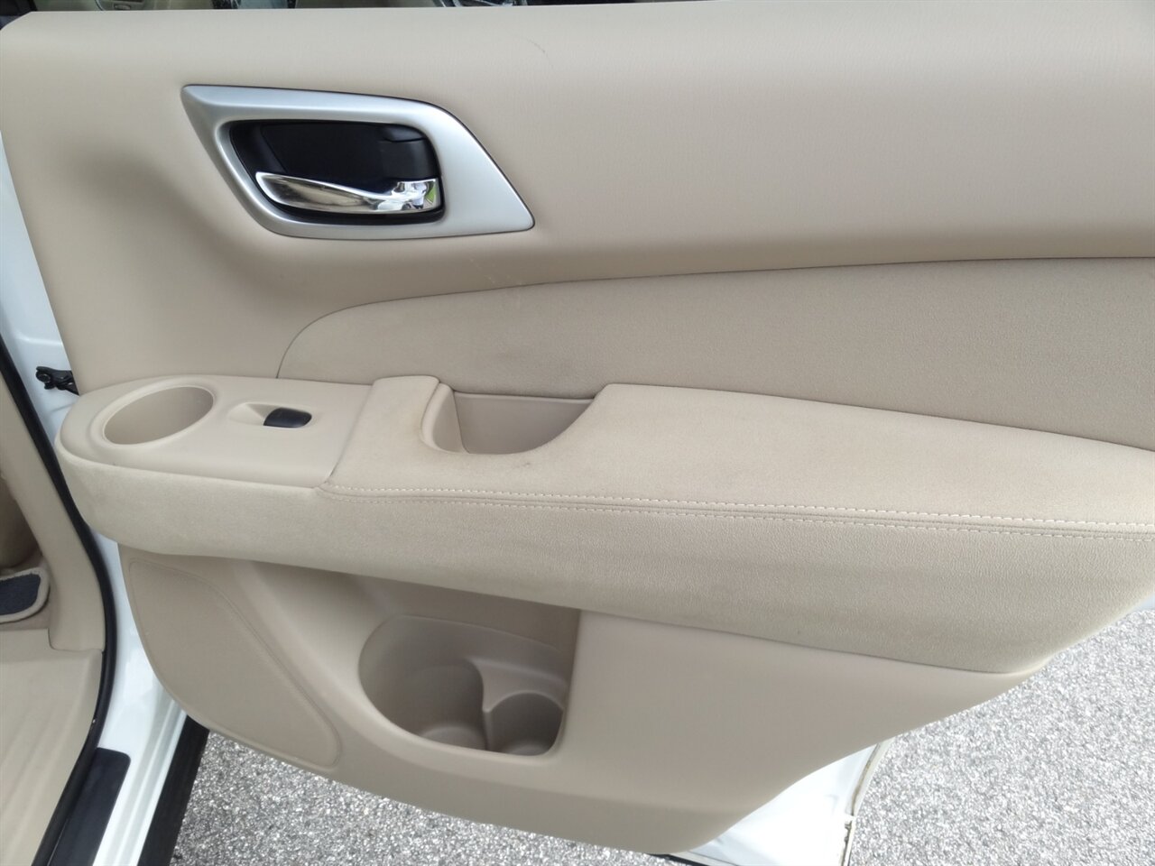 2015 Nissan Pathfinder SV - Photo 40 - Deland, FL 32720