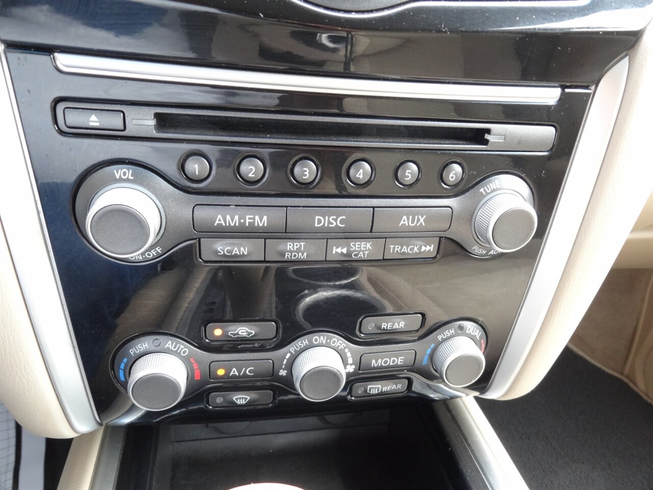 2015 Nissan Pathfinder SV - Photo 55 - Deland, FL 32720
