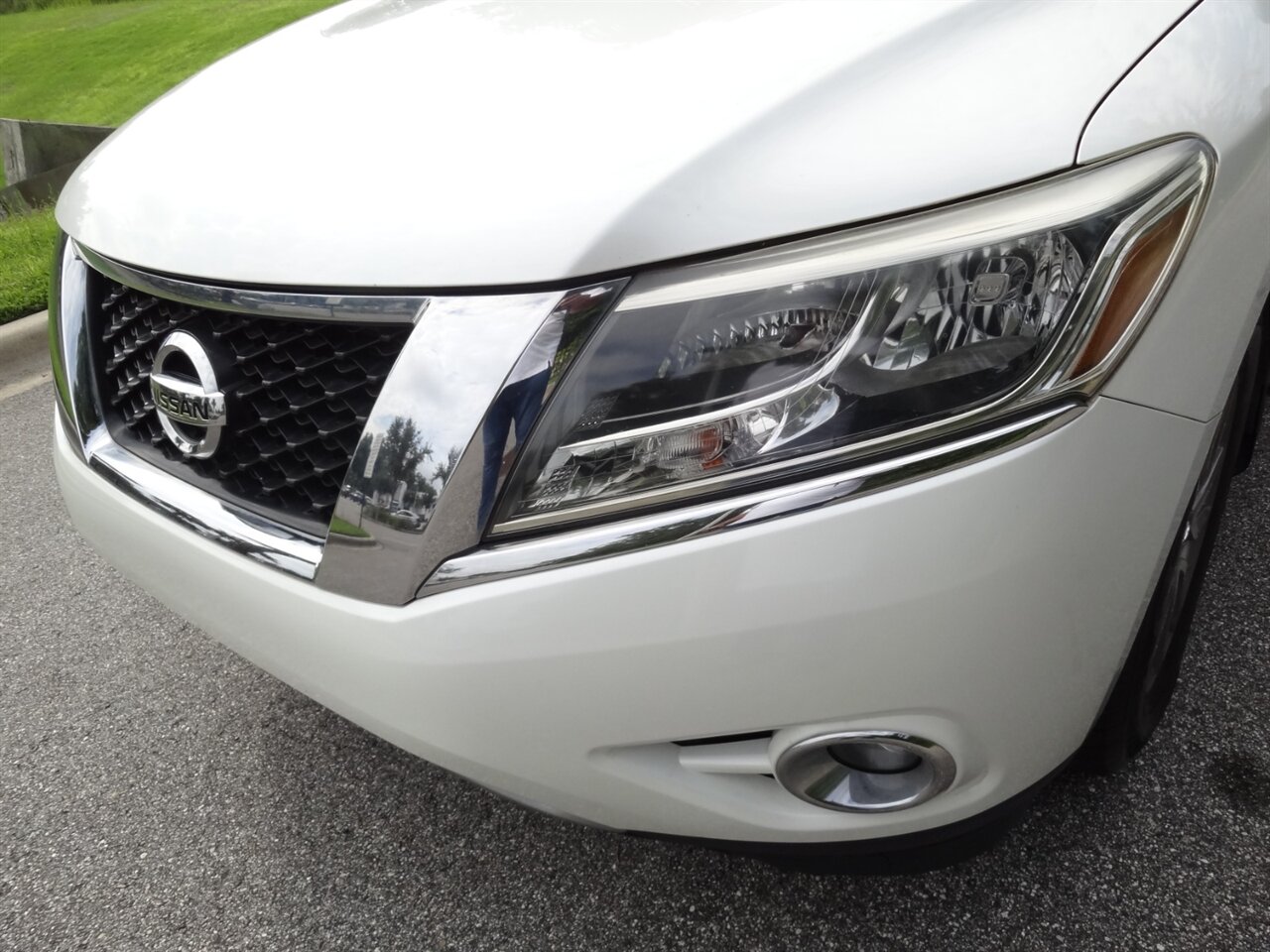 2015 Nissan Pathfinder SV - Photo 7 - Deland, FL 32720