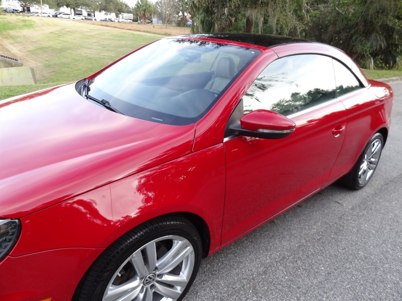2014 Volkswagen Eos Executive SULEV  Premium - Photo 15 - Deland, FL 32720