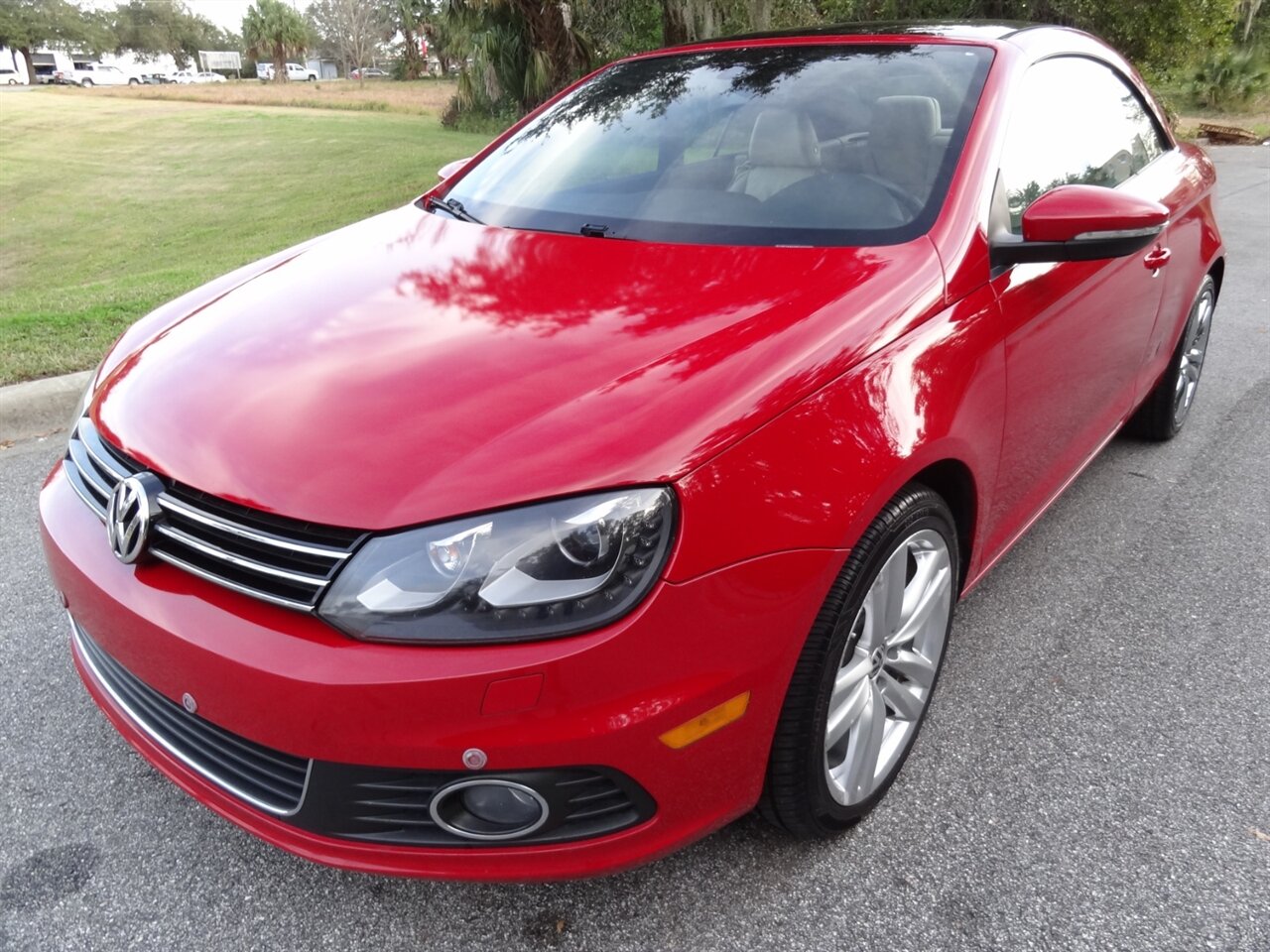 2014 Volkswagen Eos Executive SULEV  Premium - Photo 6 - Deland, FL 32720