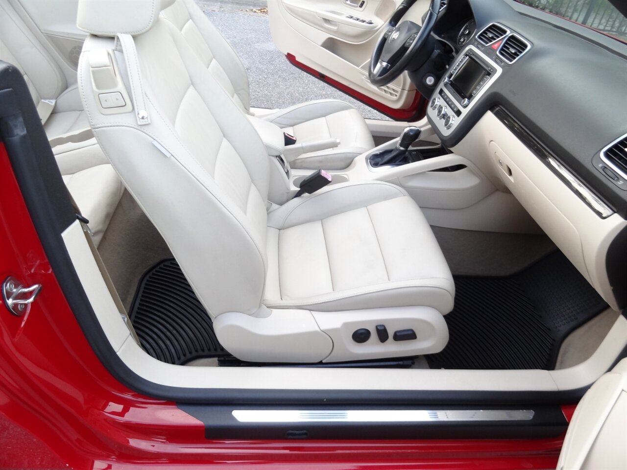 2014 Volkswagen Eos Executive SULEV  Premium - Photo 45 - Deland, FL 32720