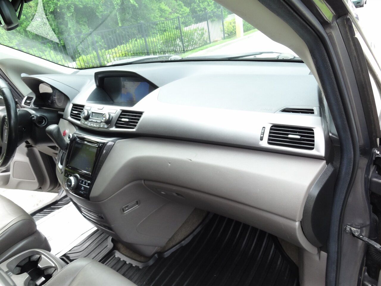 2014 Honda Odyssey Touring  Elite - Photo 39 - Deland, FL 32720