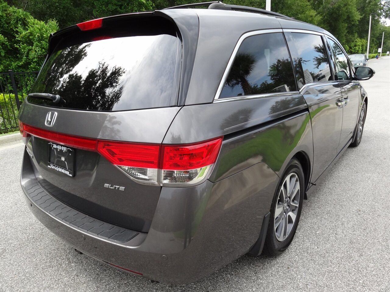 2014 Honda Odyssey Touring  Elite - Photo 3 - Deland, FL 32720