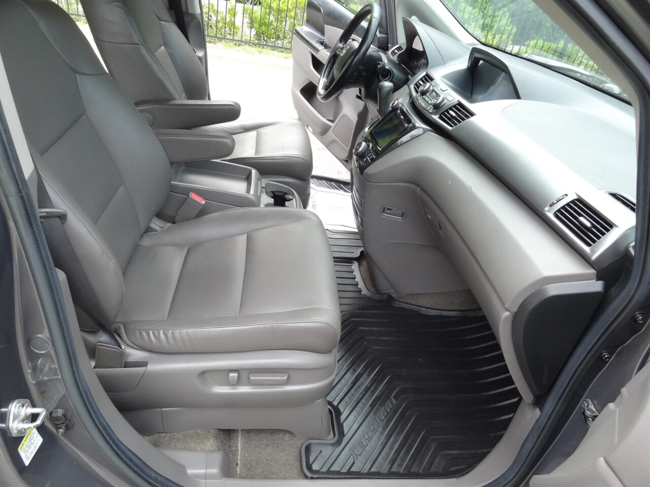 2014 Honda Odyssey Touring  Elite - Photo 38 - Deland, FL 32720