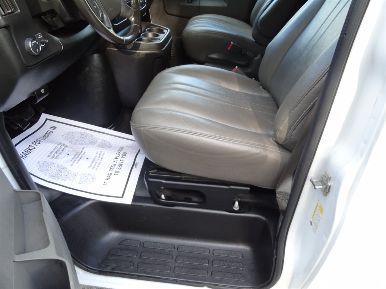 2020 Chevrolet Express 2500   - Photo 30 - Deland, FL 32720