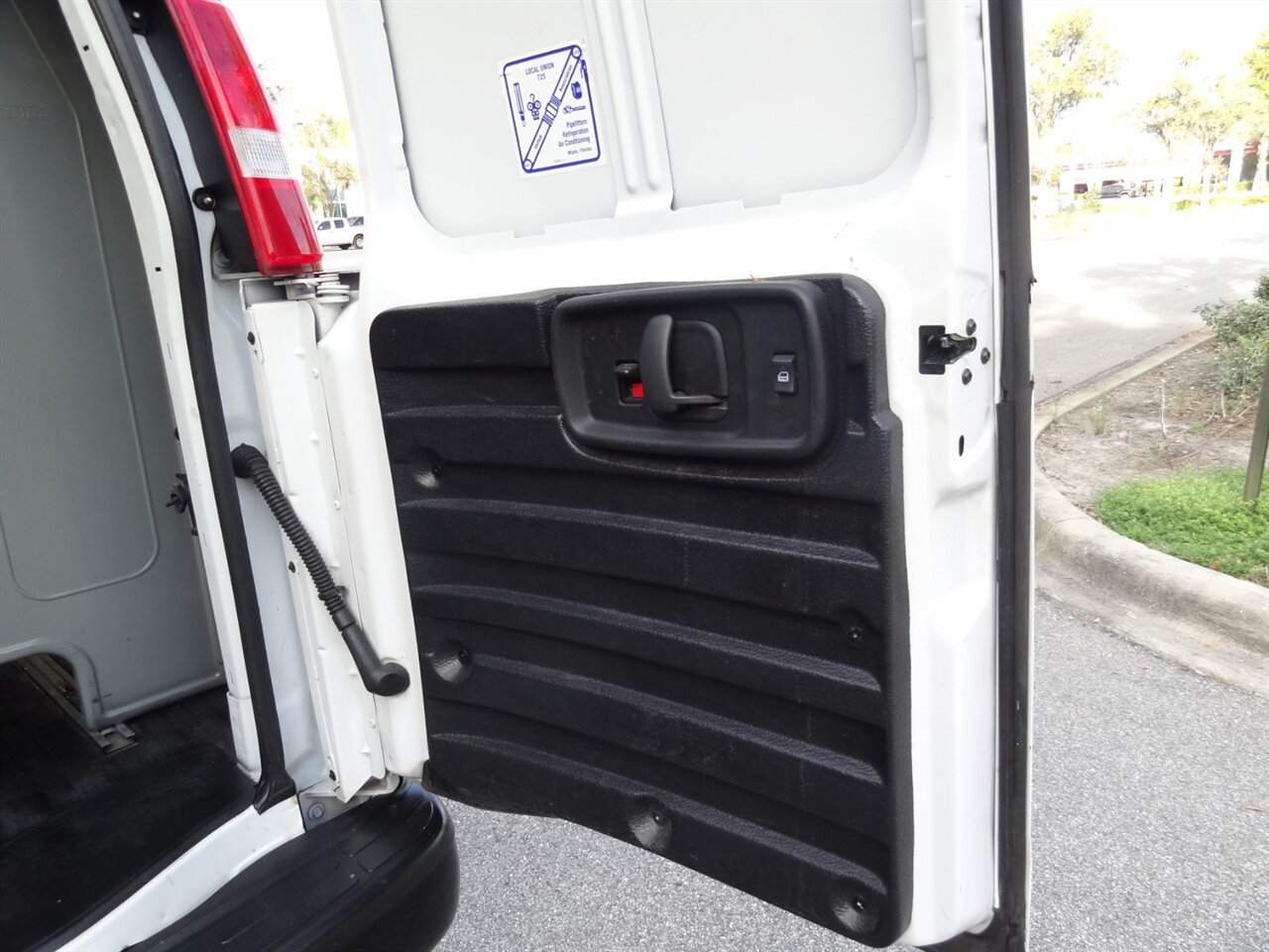 2020 Chevrolet Express 2500   - Photo 35 - Deland, FL 32720