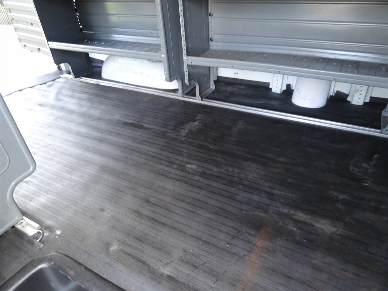 2020 Chevrolet Express 2500   - Photo 41 - Deland, FL 32720